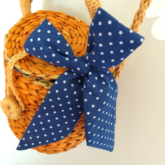 NWOT Most Wanted USA Crossbody Basket Purse With Blue & White Polka Dot Bow - Picture 3 of 9